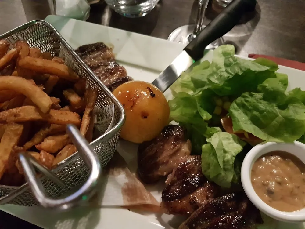 Magret de Canard Au Pêche